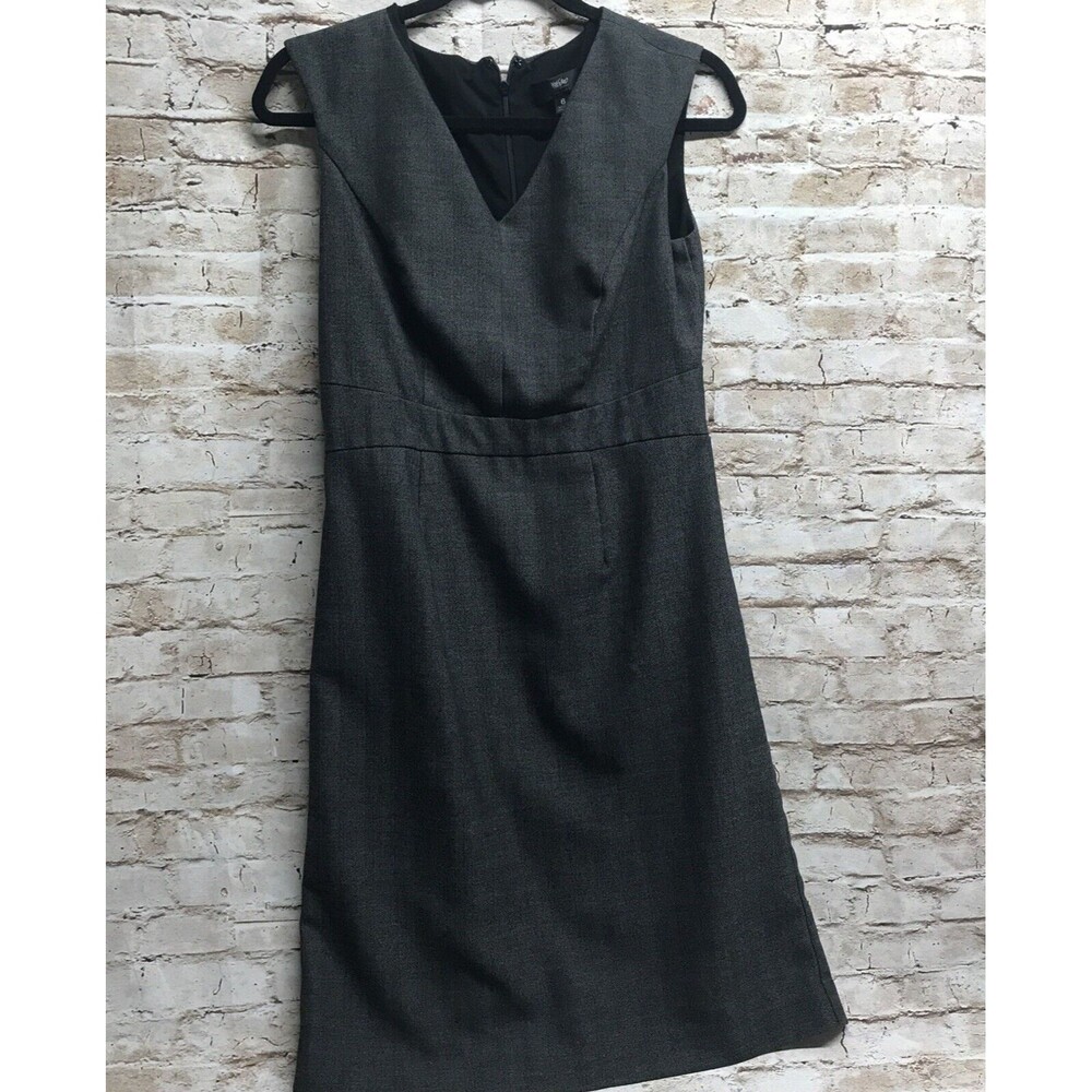 Missomou Women’s Dress Size 6 Gray Sleeveless V Neck Midi Length